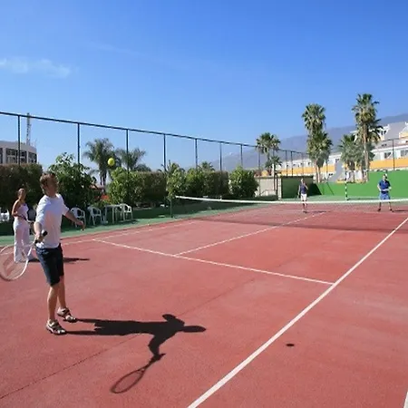 Malibu Park Hotel apartamentowy 3*