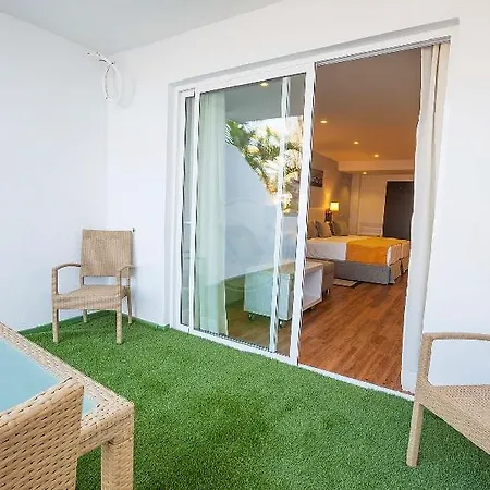 Malibu Park Costa Adeje (Tenerife)